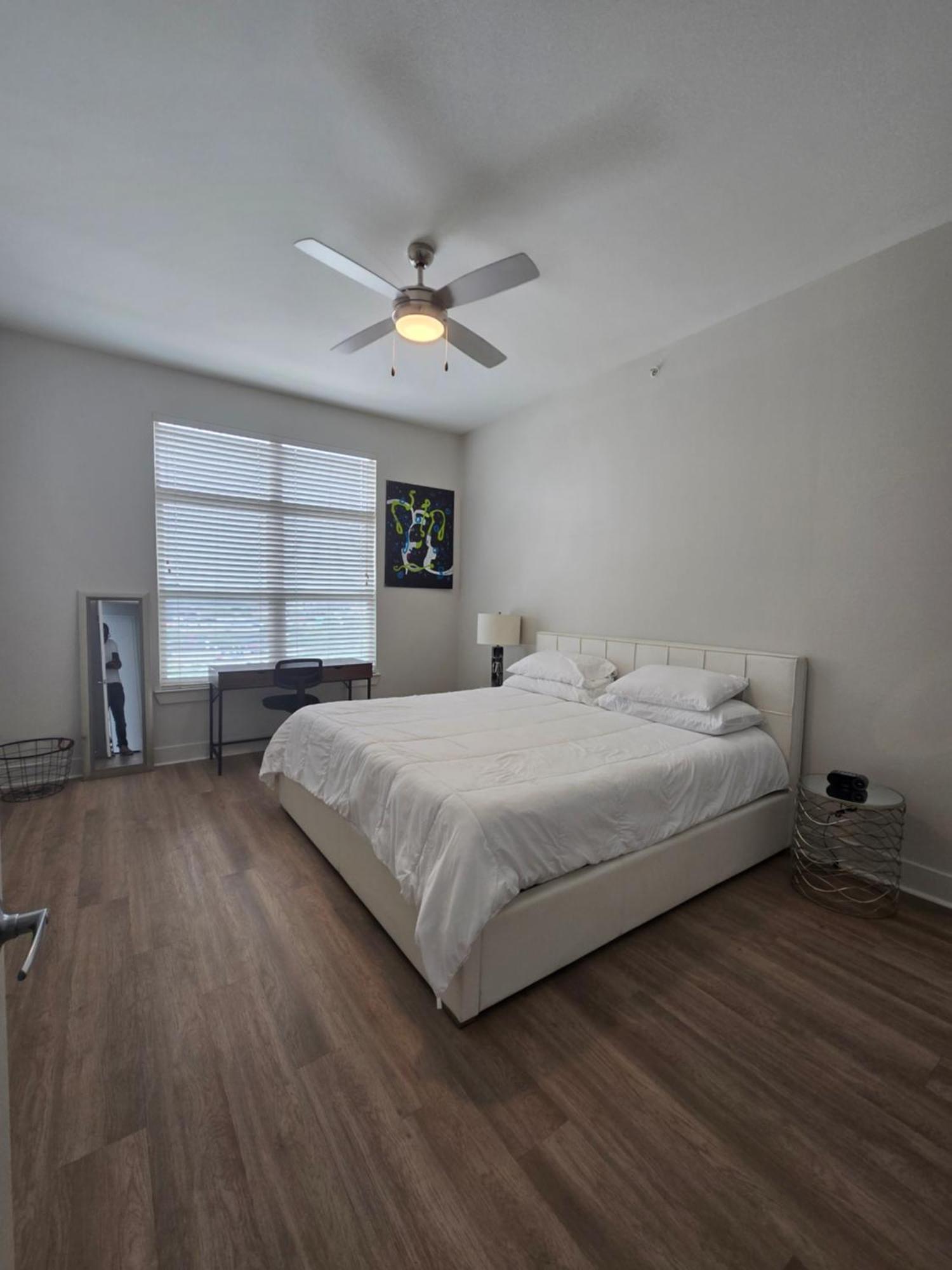 2bdrm/2 King Beds/1air Mattress Appartement *