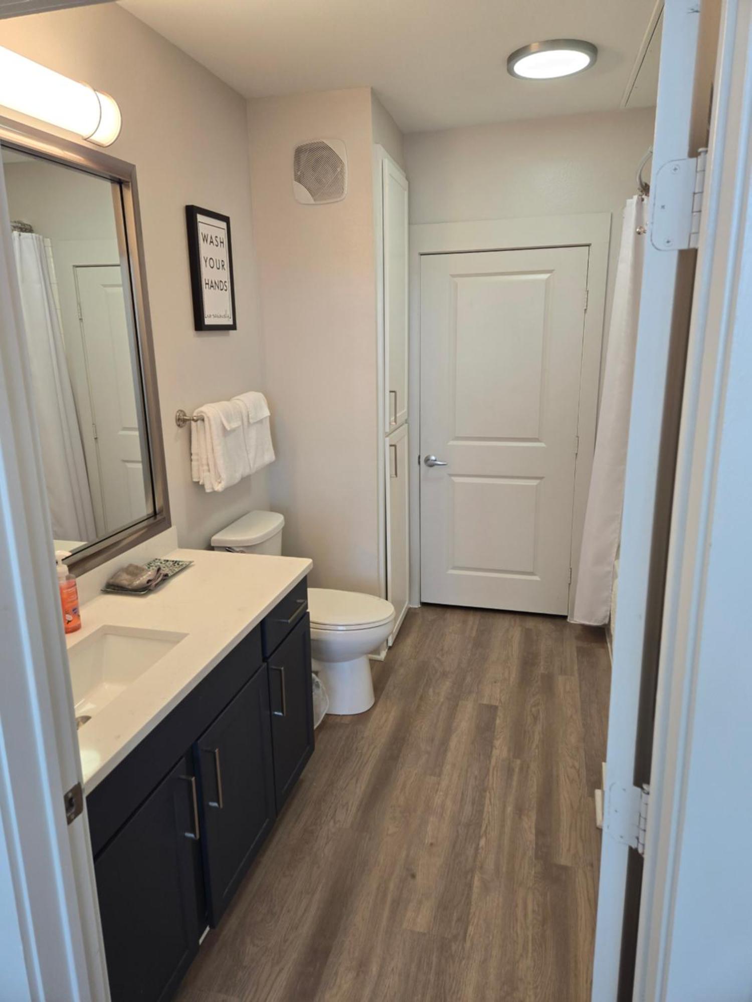 2bdrm/2 King Beds/1air Mattress Appartement